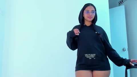 A F R O D I T A online show from 10-30-25, 12:17