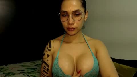  ANGELA ISABELLA  online show from 09-09-25, 12:37