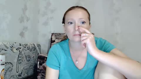 Snapshot of angellllsexy chatting on 09-14-25, 05:23 Galina online show from 09-14-25, 05:23
