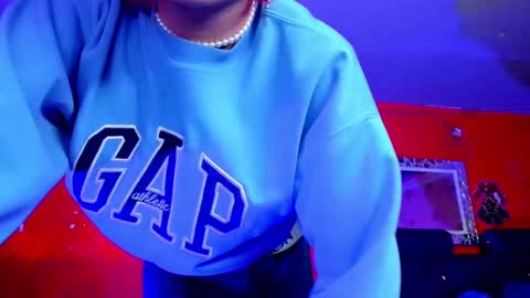 Snapshot of angellonfire chatting on 02-18-25, 06:26 Angel  online show from 02-18-25, 06:26