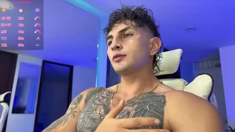 Snapshot of angeloferro1 chatting on 02-22-25, 01:33 Angelo Ferro online show from 02-22-25, 01:33