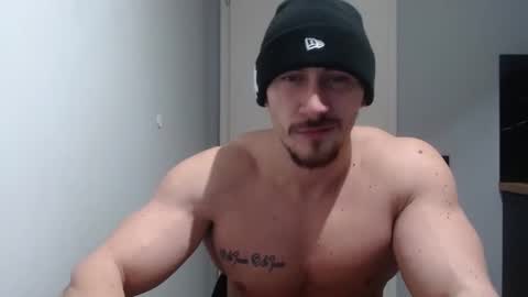  ------- SEX SHOW WITH GUYS AND GIRLS  MUSCLE SHOW online show from 02-12-25, 10:15