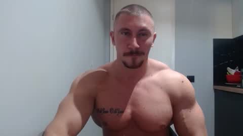 ------- SEX SHOW WITH GUYS AND GIRLS  MUSCLE SHOW online show from 11-21-25, 01:54