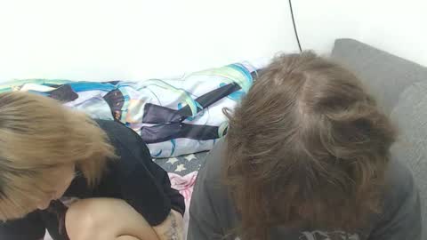 Eva online show from 11-19-25, 04:51