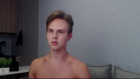 Angel online show from 09-18-25, 11:23