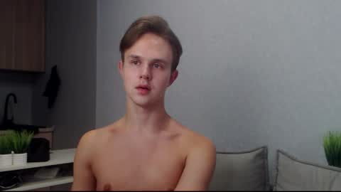 Angel online show from 09-27-25, 10:31