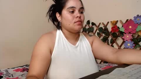 Snapshot of angelsexhotlatin chatting on 06-11-26, 03:43 angelsexhotlatin online show from 06-11-26, 03:43