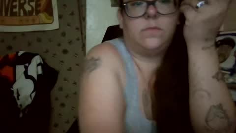 Snapshot of angelshempire420 chatting on 05-12-26, 01:25 Angel and Mark online show from 05-12-26, 01:25