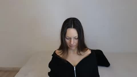 Giulia online show from 02-08-26, 12:41