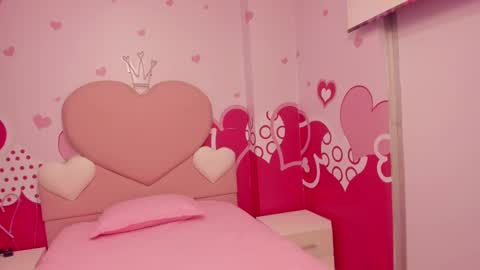 Angel  online show from 02-12-25, 09:52