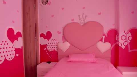 Angel  online show from 02-13-25, 12:21