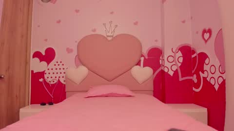 Angel  online show from 02-18-25, 09:43