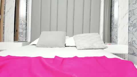 Angel  online show from 09-18-25, 11:01