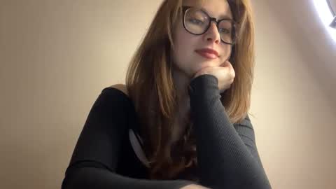 Lisa online show from 11-28-25, 03:47