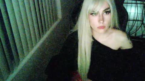 Snapshot of angelwilde00 chatting on 09-22-25, 04:03 Angelwilde00 online show from 09-22-25, 04:03