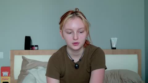Snapshot of angelwise chatting on 07-27-26, 03:24 angelwise online show from 07-27-26, 03:24