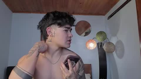 Snapshot of angelx_fox chatting on 01-05-25, 02:52 Angel Fox online show from 01-05-25, 02:52