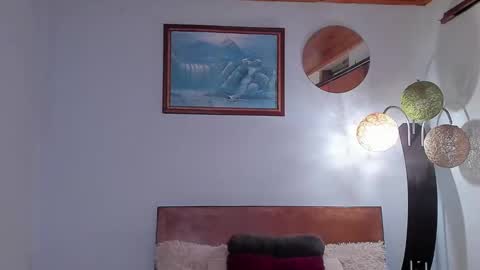 Snapshot of angelx_fox chatting on 02-25-25, 01:39 Angel Fox online show from 02-25-25, 01:39