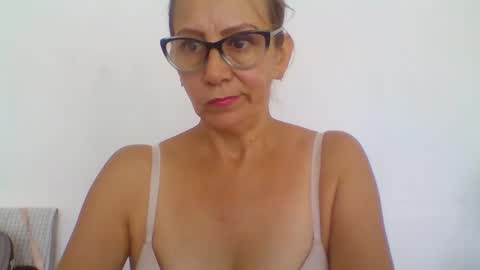 angelycute476334 online show from 10-18-25, 06:41