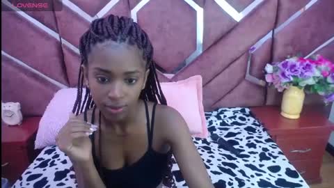 Snapshot of angeyapetite chatting on 01-09-25, 12:19 Anyega online show from 01-09-25, 12:19