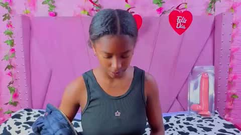 Snapshot of angeyapetite chatting on 09-18-25, 11:23 Anyega online show from 09-18-25, 11:23