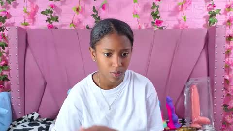 Snapshot of angeyapetite chatting on 12-04-25, 12:25 Anyega online show from 12-04-25, 12:25