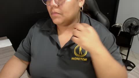 Snapshot of angy_ro12 chatting on 01-05-25, 06:24 angy online show from 01-05-25, 06:24