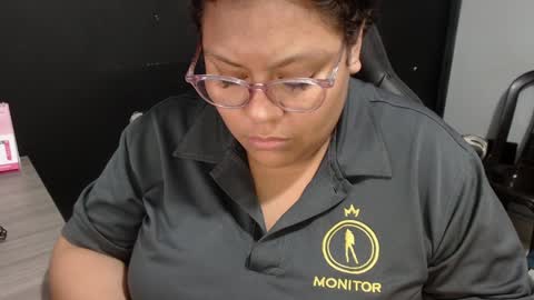 Snapshot of angy_ro12 chatting on 01-09-25, 06:48 angy online show from 01-09-25, 06:48