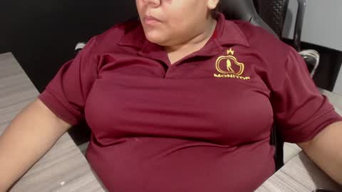 Snapshot of angy_ro12 chatting on 02-01-25, 01:02 angy online show from 02-01-25, 01:02