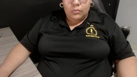 Snapshot of angy_ro12 chatting on 02-04-25, 03:11 angy online show from 02-04-25, 03:11