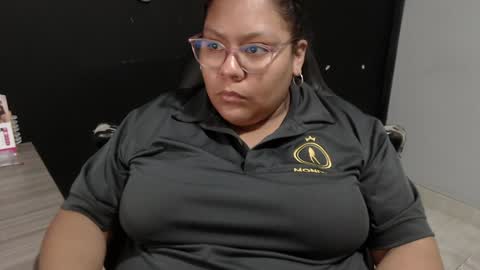 Snapshot of angy_ro12 chatting on 02-06-25, 03:16 angy online show from 02-06-25, 03:16