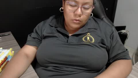 Snapshot of angy_ro12 chatting on 02-13-25, 09:30 angy online show from 02-13-25, 09:30