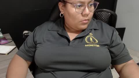 Snapshot of angy_ro12 chatting on 02-16-25, 01:25 angy online show from 02-16-25, 01:25