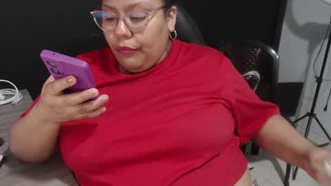 Snapshot of angy_ro12 chatting on 02-23-25, 07:00 angy online show from 02-23-25, 07:00