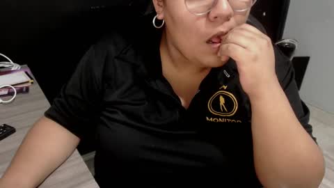 Snapshot of angy_ro12 chatting on 02-25-25, 12:58 angy online show from 02-25-25, 12:58