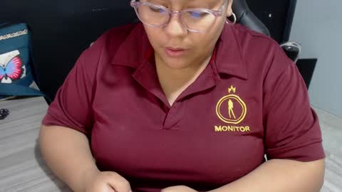 Snapshot of angy_ro12 chatting on 02-25-25, 10:29 angy online show from 02-25-25, 10:29