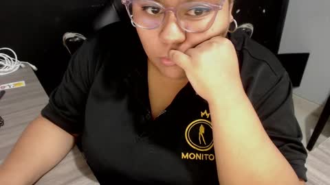 Snapshot of angy_ro12 chatting on 03-06-25, 11:20 angy online show from 03-06-25, 11:20