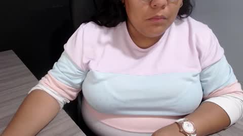 Snapshot of angy_ro12 chatting on 09-21-25, 11:56 angy online show from 09-21-25, 11:56