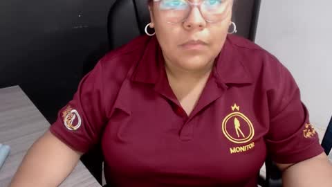 Snapshot of angy_ro12 chatting on 09-23-25, 09:51 angy online show from 09-23-25, 09:51