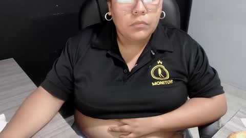 Snapshot of angy_ro12 chatting on 09-25-25, 10:35 angy online show from 09-25-25, 10:35