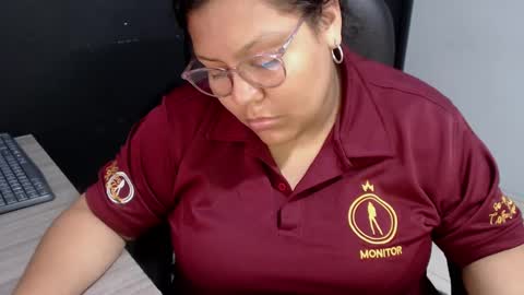 Snapshot of angy_ro12 chatting on 09-30-25, 09:31 angy online show from 09-30-25, 09:31