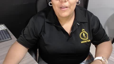 Snapshot of angy_ro12 chatting on 10-16-25, 08:21 angy online show from 10-16-25, 08:21