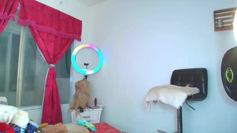 Jovana Michell online show from 10-20-25, 01:00