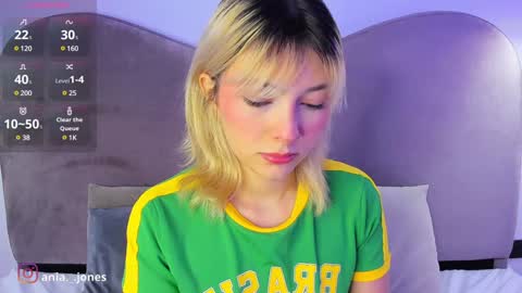 Ania online show from 12-26-24, 08:11