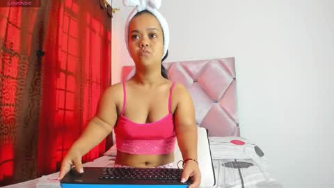 Snapshot of anierey chatting on 09-23-25, 11:57 anierey online show from 09-23-25, 11:57