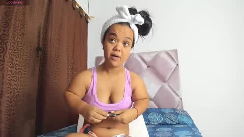 Snapshot of anierey chatting on 10-11-25, 10:08 anierey online show from 10-11-25, 10:08