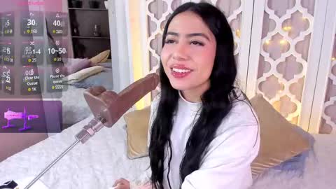 aniie_west online show from 02-10-25, 01:01