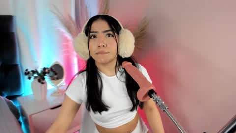 aniie_west online show from 09-14-25, 02:38