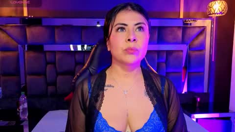 Snapshot of anijoness_ chatting on 11-27-25, 04:14 Ani online show from 11-27-25, 04:14