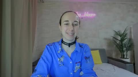 Snapshot of anikabloom chatting on 01-09-25, 01:18 anikabloom online show from 01-09-25, 01:18